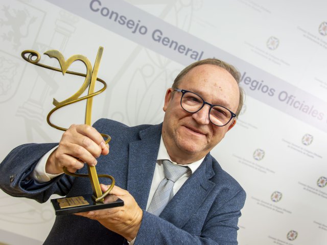 10AntonioClaret_GanadorAjenoalaProfesion (9)